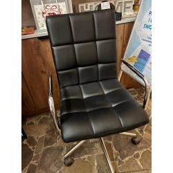 Fotel biurowy obrotowy