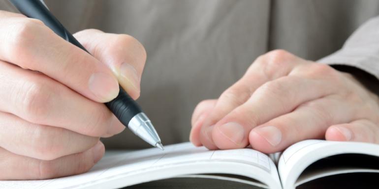 Як вибрати ручку, щоб навчитися писати?